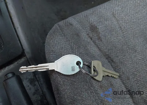 2001 Subaru Forester L from USA, damaged, VIN JF1SF63511H766460